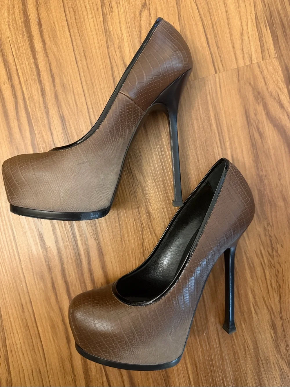 YSL Saint Laurent Brown Croc-Embossed Leather Platform Tribtoo Pumps 38 - Picture 5 of 10